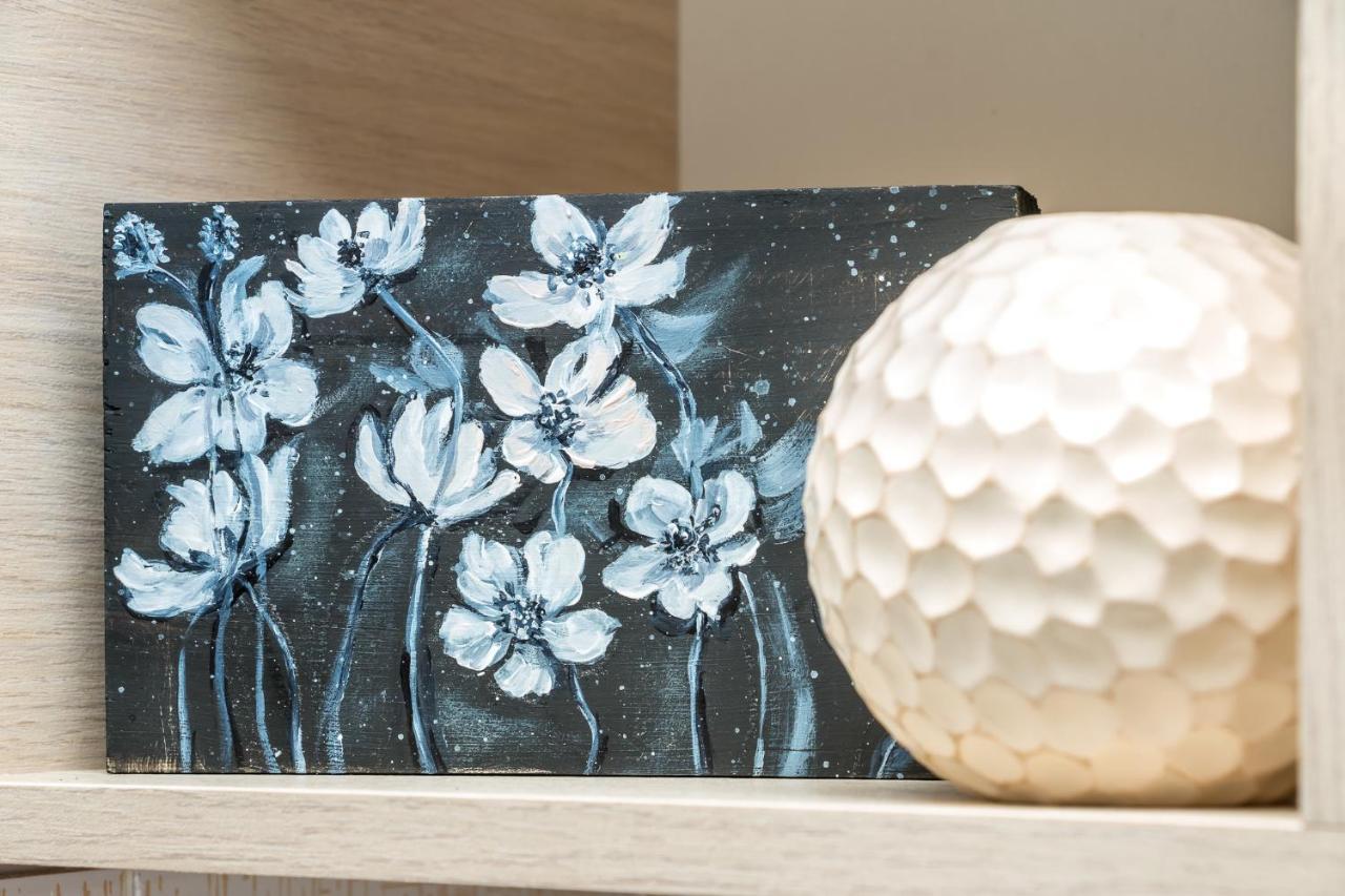 Apartments Akniet 233 - Asia Park Almaty Ngoại thất bức ảnh