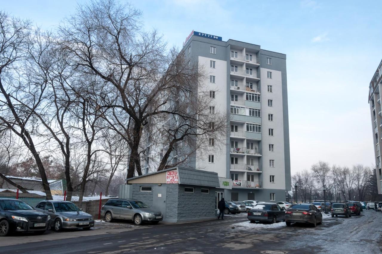 Apartments Akniet 233 - Asia Park Almaty Ngoại thất bức ảnh