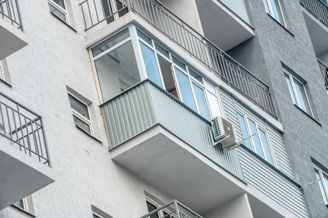 Apartments Akniet 233 - Asia Park Almaty Ngoại thất bức ảnh